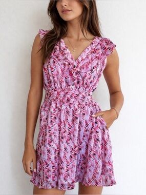 BCBGeneration Passion Pink V Neck Dress Size 4 Pockets Lined Spring Summer Dress